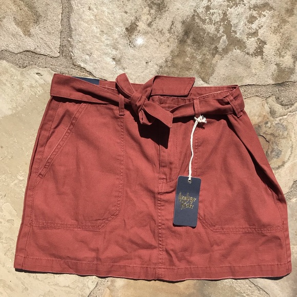 Indigo Rein Dresses & Skirts - NWT Indigo Rein rust mini skirt with belt sz 11